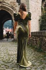 Olive Mermaid V-Neck Velvet Formal Dress With Short Sleeves