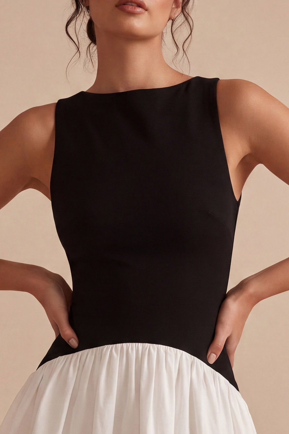 Black and White A Line Bateau Neck Sleeveless Mini Dress