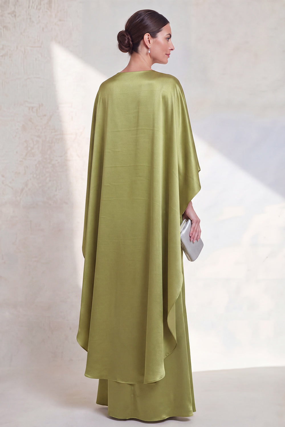 Green Satin Mermaid Ruched Mother of the Bride Dress with Cape